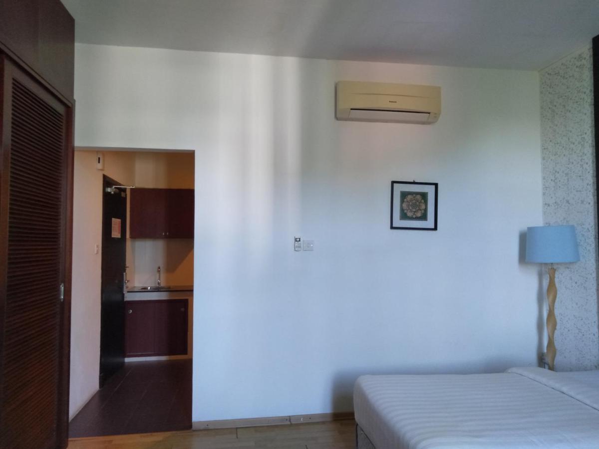 Ginasuite Kompleks27 Hotel 반다르스리브가완 외부 사진