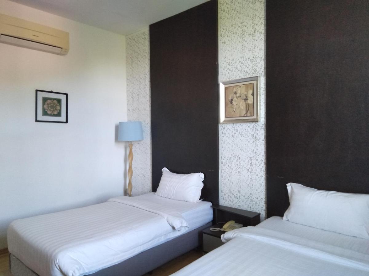 Ginasuite Kompleks27 Hotel 반다르스리브가완 외부 사진