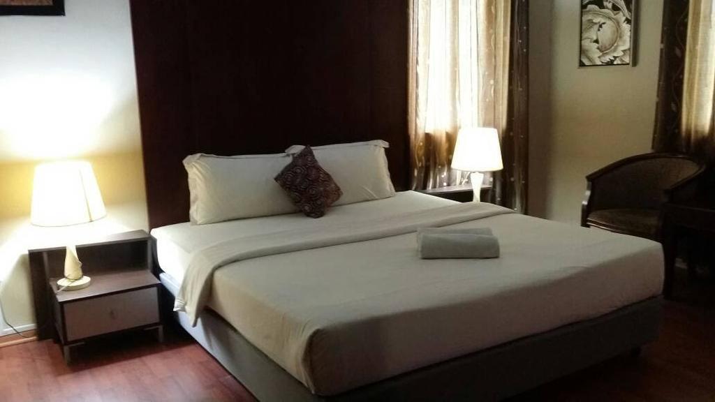 Ginasuite Kompleks27 Hotel 반다르스리브가완 외부 사진