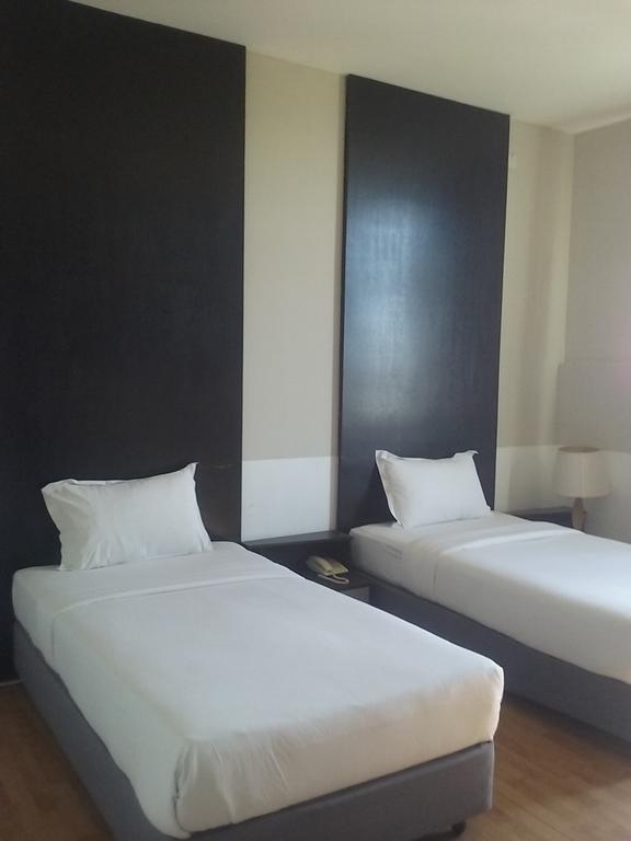 Ginasuite Kompleks27 Hotel 반다르스리브가완 외부 사진