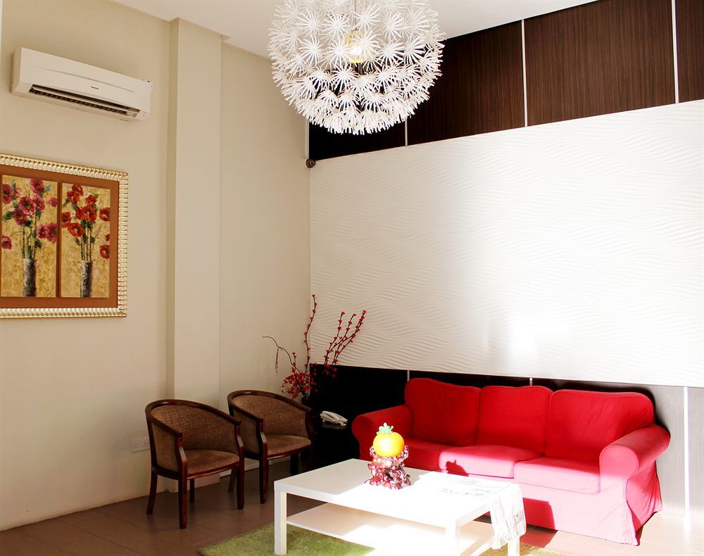 Ginasuite Kompleks27 Hotel 반다르스리브가완 외부 사진