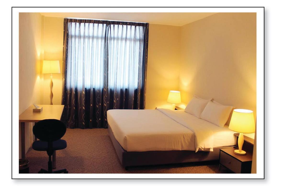 Ginasuite Kompleks27 Hotel 반다르스리브가완 외부 사진