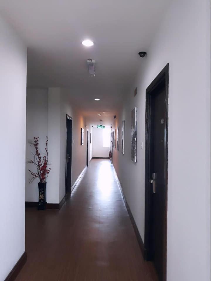 Ginasuite Kompleks27 Hotel 반다르스리브가완 외부 사진